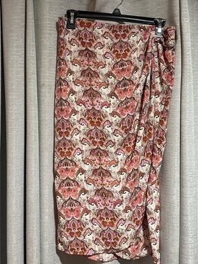 Status Brand Paisley Print Pink skirt with a slit
